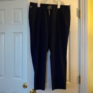 Figs navy scrub pants size L
